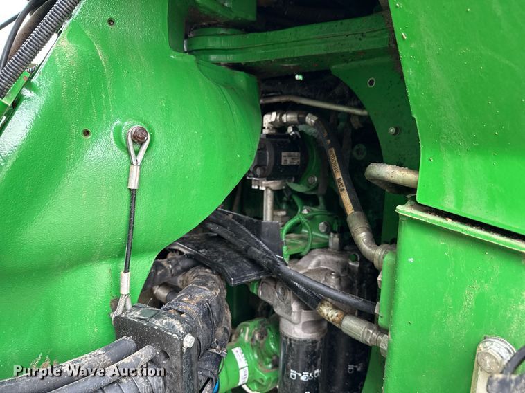 image for item EE0042 2018 John Deere 9470R Scraper Special 4WD tractor