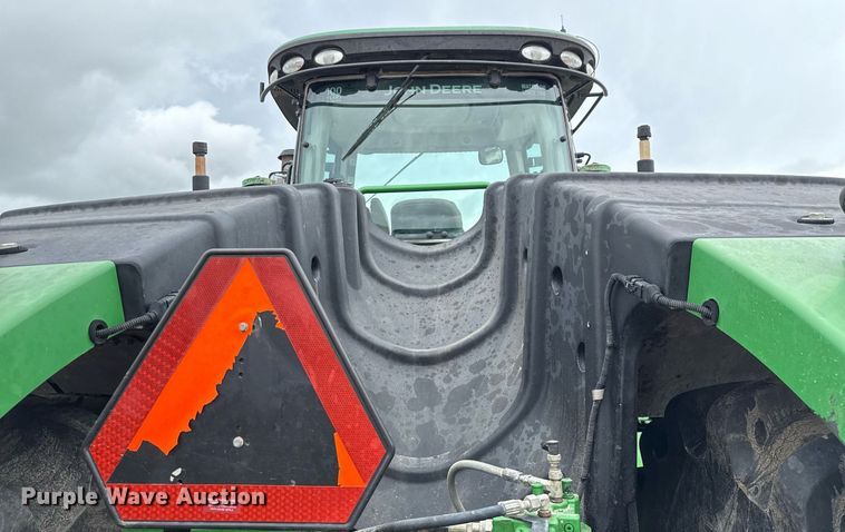 image for item EE0042 2018 John Deere 9470R Scraper Special 4WD tractor