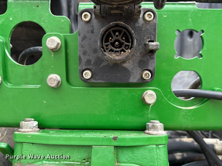 image for item EE0042 2018 John Deere 9470R Scraper Special 4WD tractor