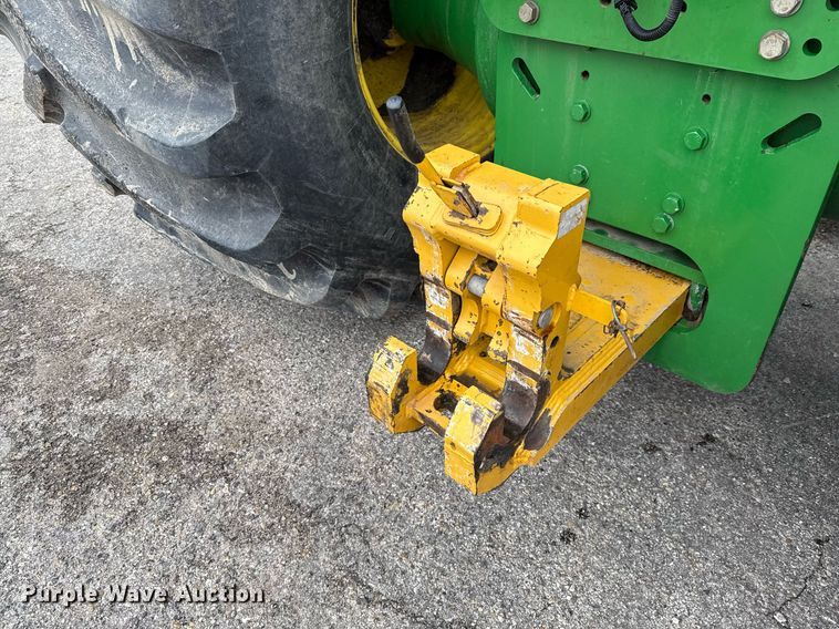 image for item EE0042 2018 John Deere 9470R Scraper Special 4WD tractor