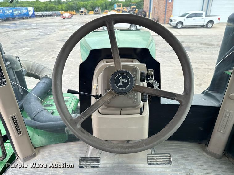 image for item EE0042 2018 John Deere 9470R Scraper Special 4WD tractor