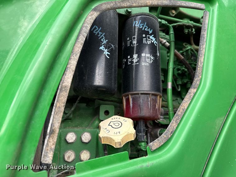 image for item EE0042 2018 John Deere 9470R Scraper Special 4WD tractor