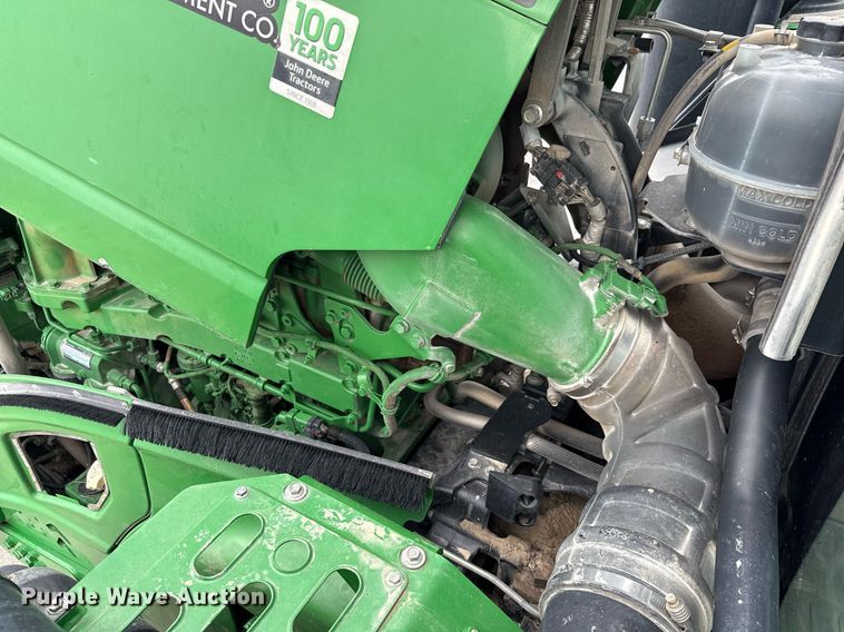 image for item EE0042 2018 John Deere 9470R Scraper Special 4WD tractor