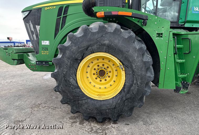 image for item EE0042 2018 John Deere 9470R Scraper Special 4WD tractor