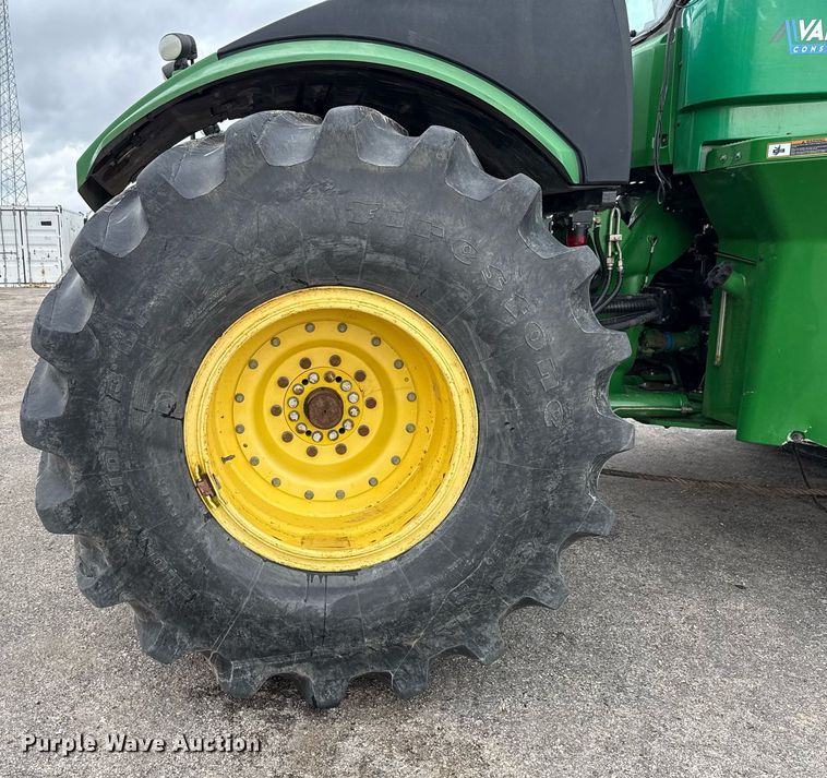 image for item EE0042 2018 John Deere 9470R Scraper Special 4WD tractor