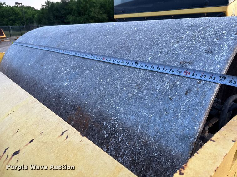 image for item EE0043 2018 Bomag BW 211 D-5 single drum vibratory roller