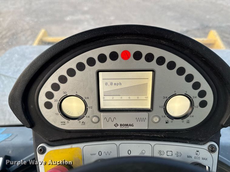 image for item EE0043 2018 Bomag BW 211 D-5 single drum vibratory roller