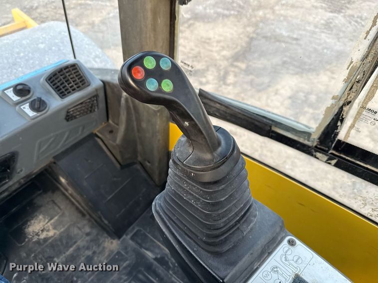 image for item EE0043 2018 Bomag BW 211 D-5 single drum vibratory roller