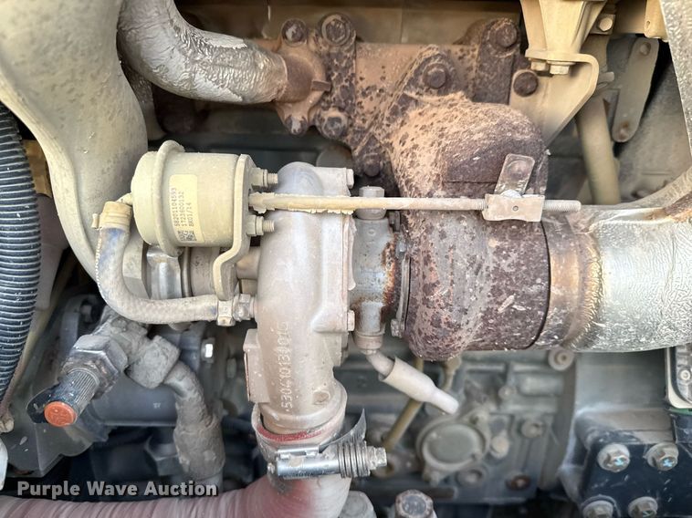 image for item EE0043 2018 Bomag BW 211 D-5 single drum vibratory roller