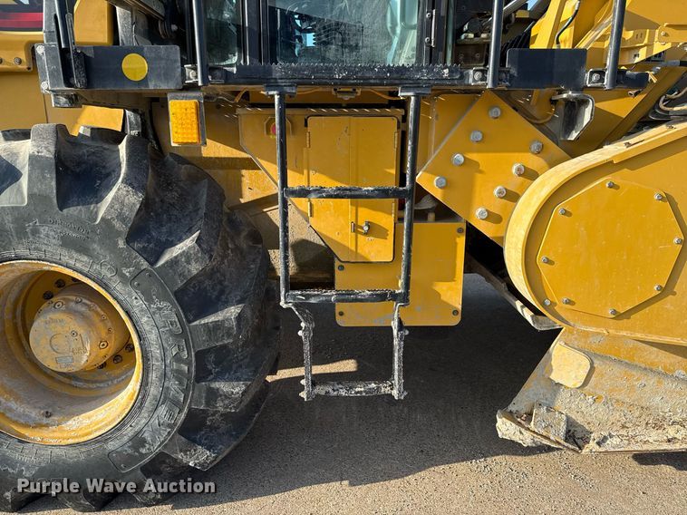 image for item EE0044 2020 Caterpillar RM400 reclaimer