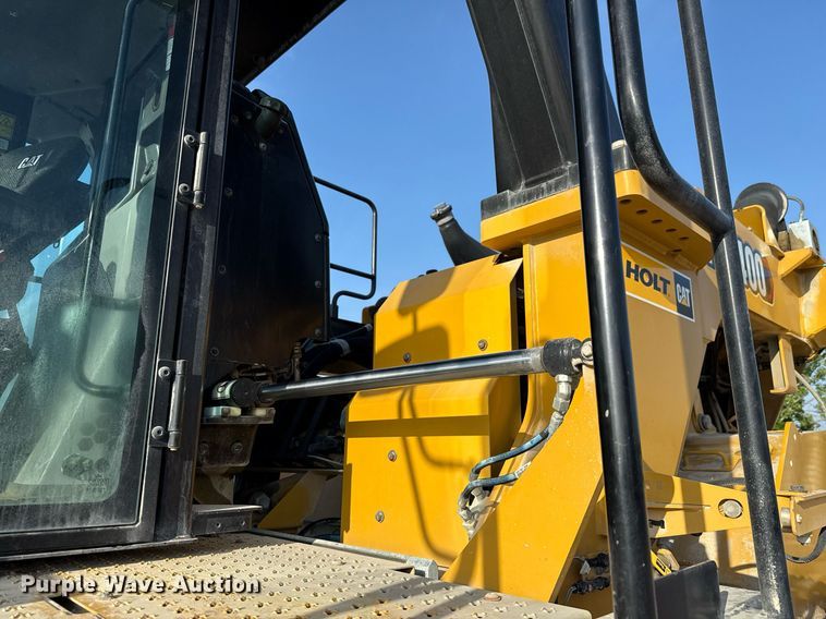 image for item EE0044 2020 Caterpillar RM400 reclaimer