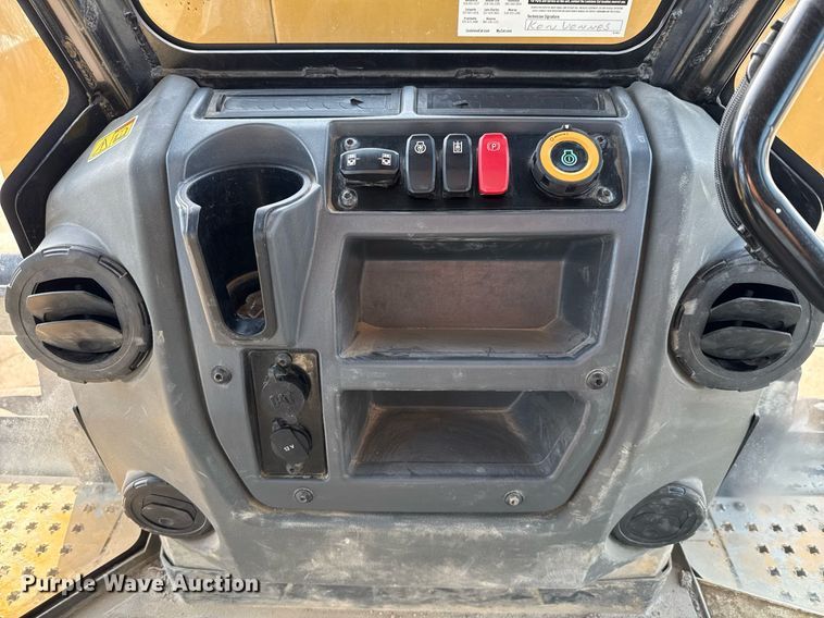 image for item EE0044 2020 Caterpillar RM400 reclaimer