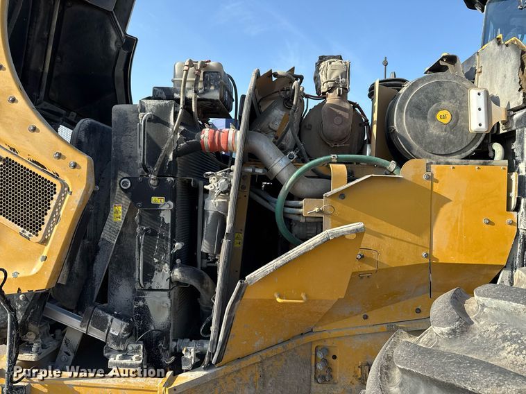 image for item EE0044 2020 Caterpillar RM400 reclaimer