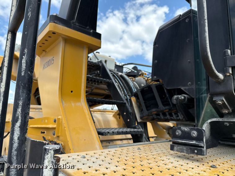 image for item EE0045 2020 Caterpillar RM400 reclaimer