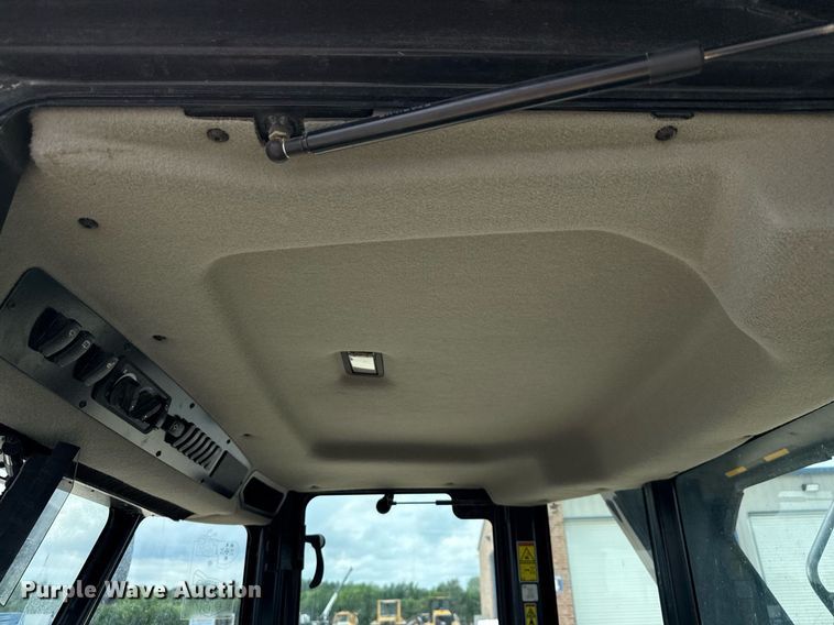 image for item EE0045 2020 Caterpillar RM400 reclaimer