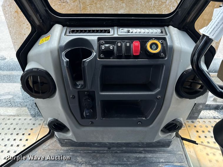 image for item EE0045 2020 Caterpillar RM400 reclaimer