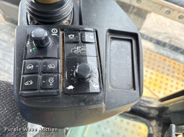 image for item EE0045 2020 Caterpillar RM400 reclaimer