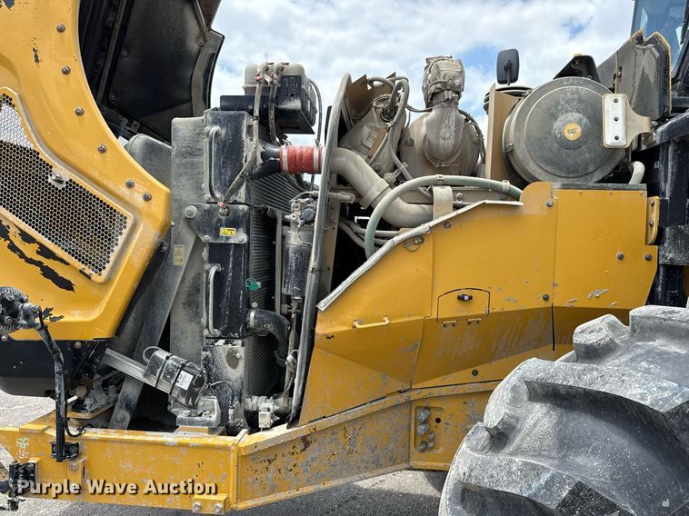 image for item EE0045 2020 Caterpillar RM400 reclaimer