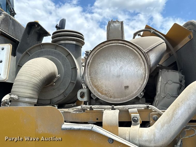 image for item EE0045 2020 Caterpillar RM400 reclaimer