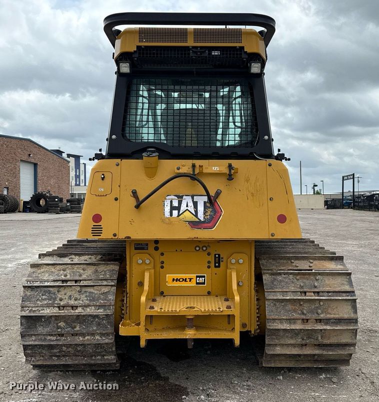 image for item EE0047 2023 Caterpillar D4 LGP dozer