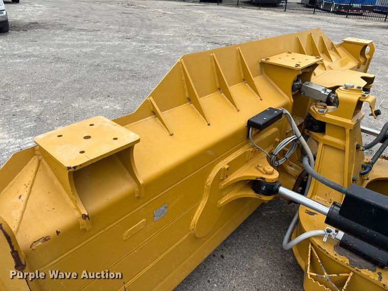 image for item EE0047 2023 Caterpillar D4 LGP dozer