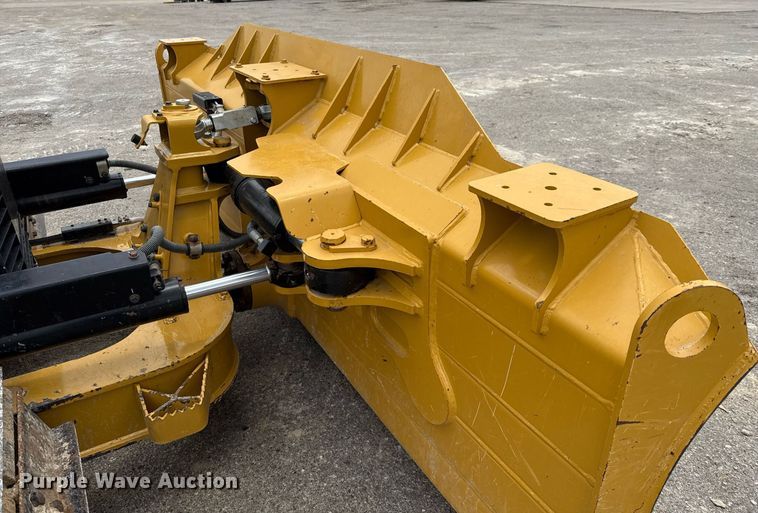 image for item EE0047 2023 Caterpillar D4 LGP dozer