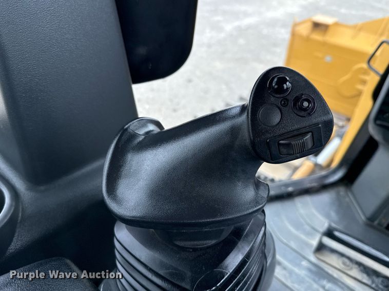 image for item EE0047 2023 Caterpillar D4 LGP dozer