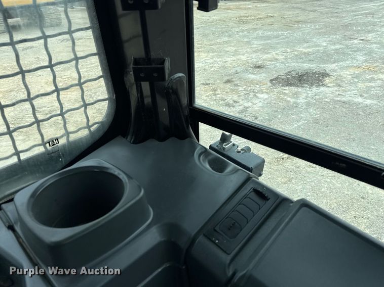 image for item EE0047 2023 Caterpillar D4 LGP dozer