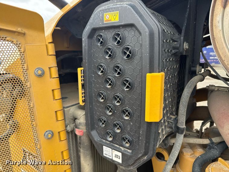image for item EE0047 2023 Caterpillar D4 LGP dozer