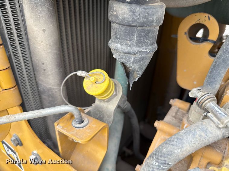 image for item EE0047 2023 Caterpillar D4 LGP dozer