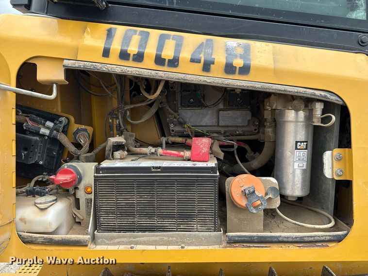 image for item EE0047 2023 Caterpillar D4 LGP dozer