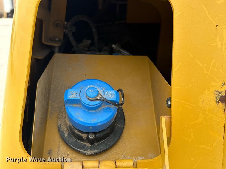 image for item EE0047 2023 Caterpillar D4 LGP dozer