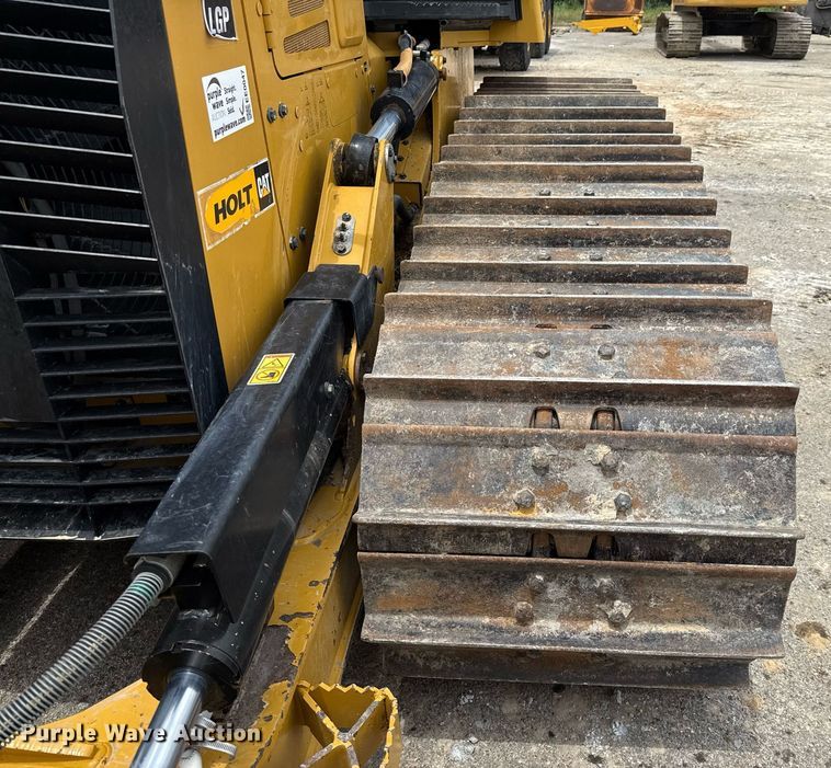 image for item EE0047 2023 Caterpillar D4 LGP dozer