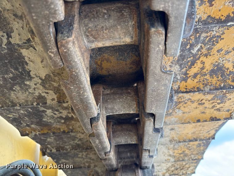 image for item EE0047 2023 Caterpillar D4 LGP dozer