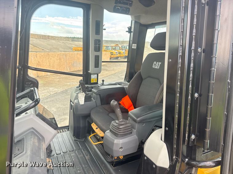 image for item EE0048 2023 Caterpillar 963 track loader