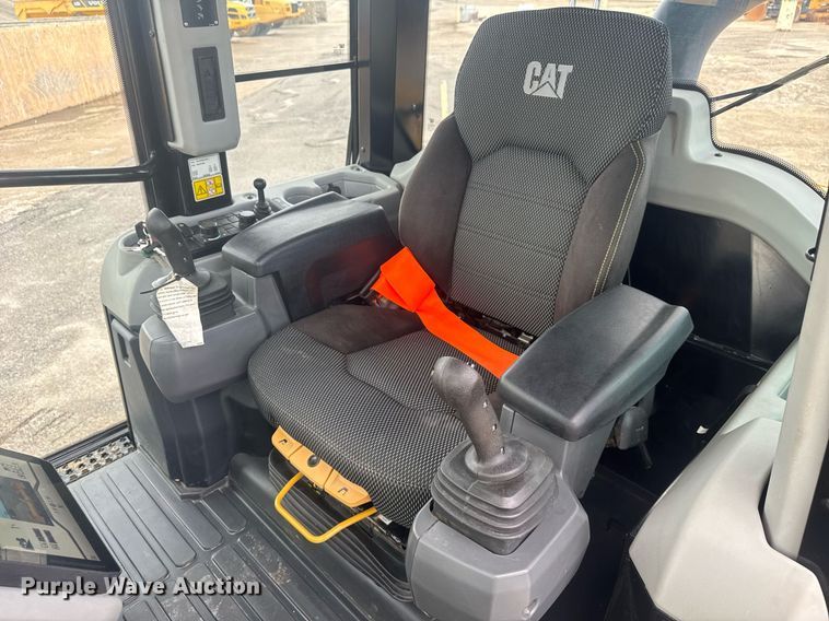 image for item EE0048 2023 Caterpillar 963 track loader