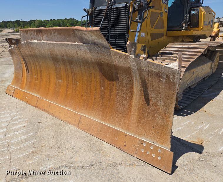 image for item EE0049 2019 John Deere 950K LGP dozer