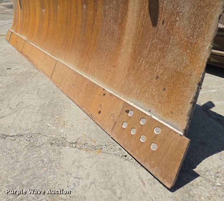 image for item EE0049 2019 John Deere 950K LGP dozer