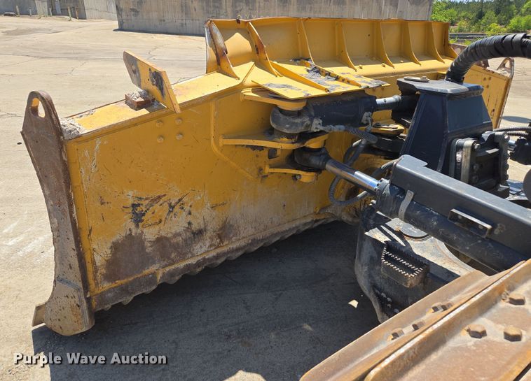 image for item EE0049 2019 John Deere 950K LGP dozer