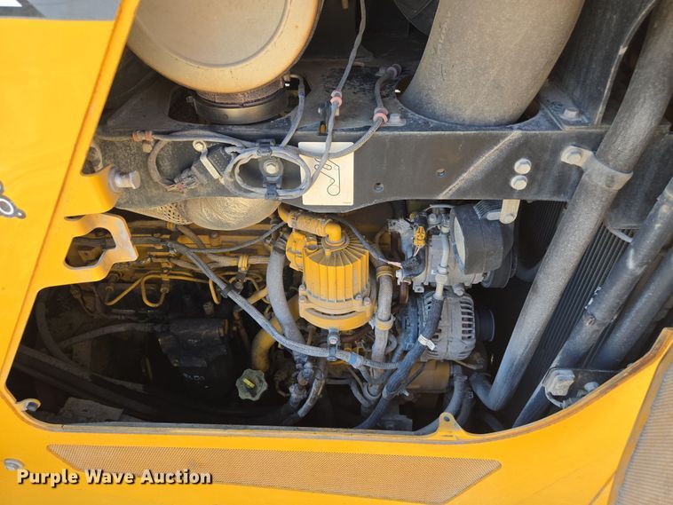 image for item EE0049 2019 John Deere 950K LGP dozer