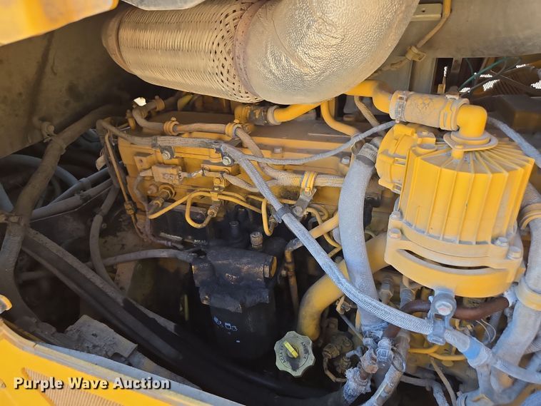 image for item EE0049 2019 John Deere 950K LGP dozer