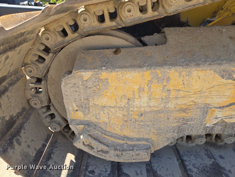 image for item EE0049 2019 John Deere 950K LGP dozer