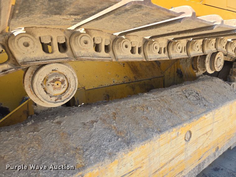 image for item EE0049 2019 John Deere 950K LGP dozer