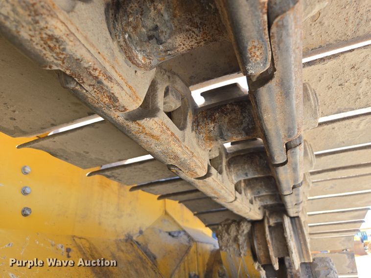 image for item EE0049 2019 John Deere 950K LGP dozer