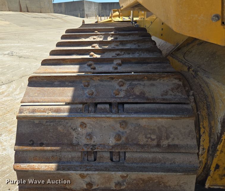 image for item EE0049 2019 John Deere 950K LGP dozer