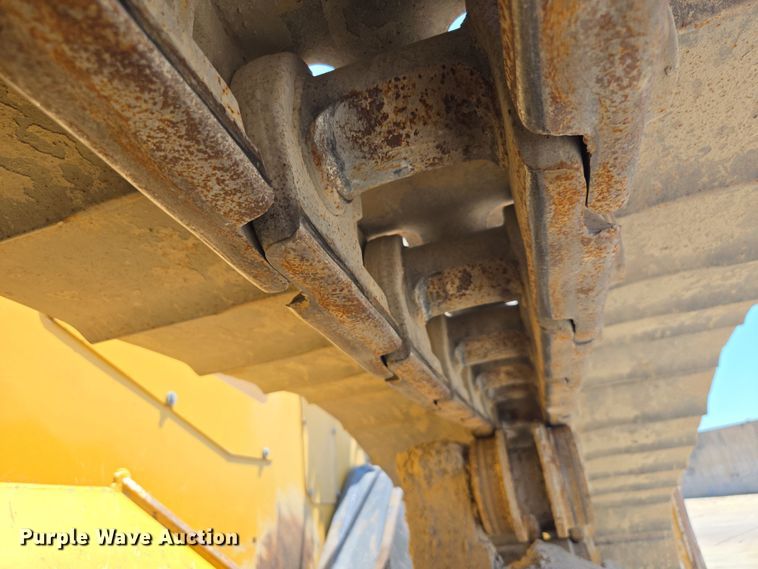 image for item EE0049 2019 John Deere 950K LGP dozer