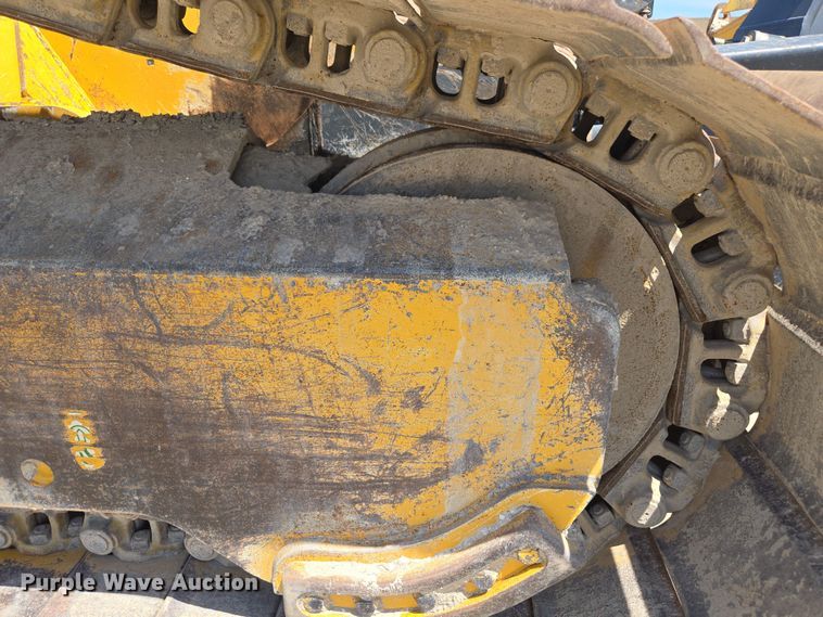 image for item EE0049 2019 John Deere 950K LGP dozer