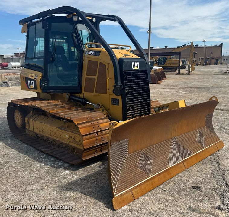 image for item EE0050 2020 Caterpillar D5K2 LGP dozer