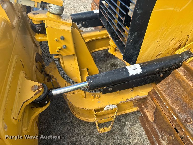 image for item EE0050 2020 Caterpillar D5K2 LGP dozer