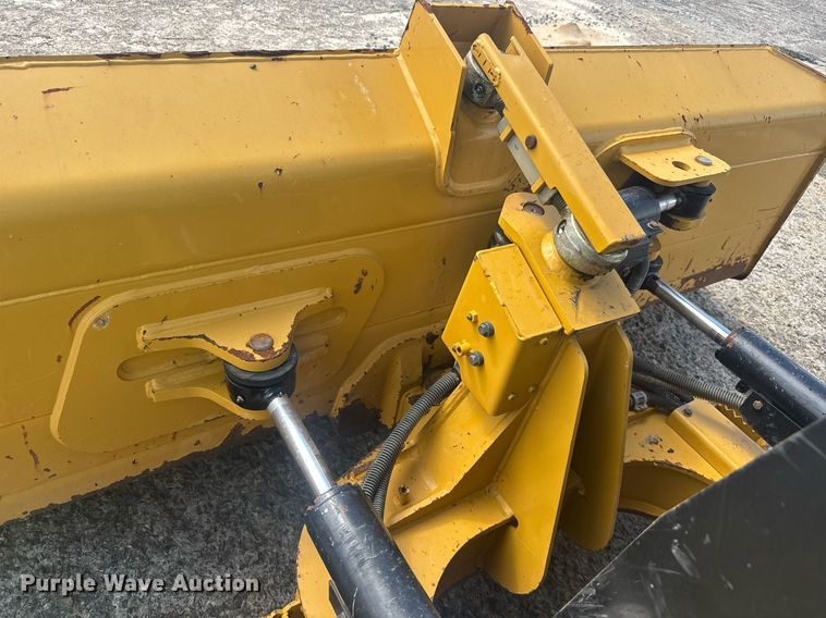 image for item EE0050 2020 Caterpillar D5K2 LGP dozer